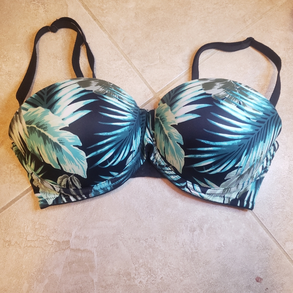 PINK VICTORIA SECRET BRA